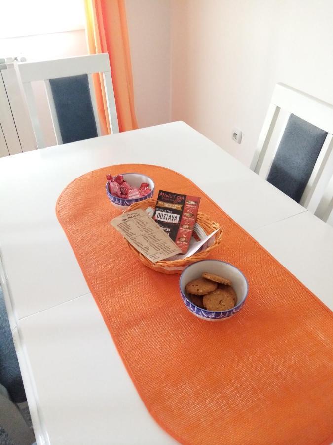 Apartman Maca Pirot Exterior foto